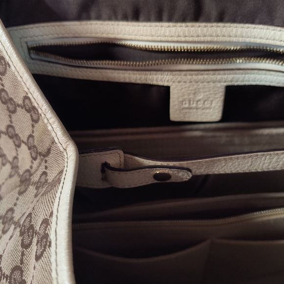 💕🎊SALE♥️GUCCI ❤️ 💗💕🩷🎇👯‍♂️😊Gucci Beige and Brown Women's  Hobo Bag - Picture 3 of 16